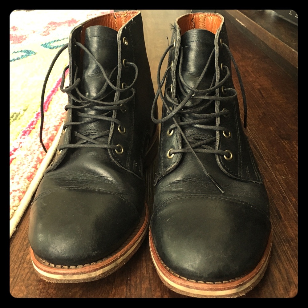 Men's HELM Muller Leather Boots in Black